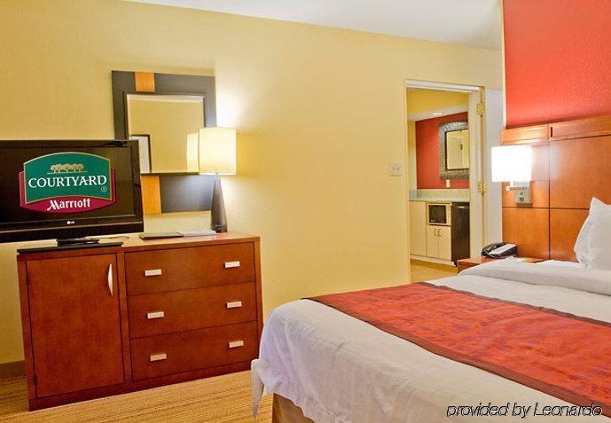 คอร์ตยาร์ด ชาร์ลอตต์ แอร์พอร์ต นอร์ท Hotel ชาร์ล็อต ห้อง รูปภาพ