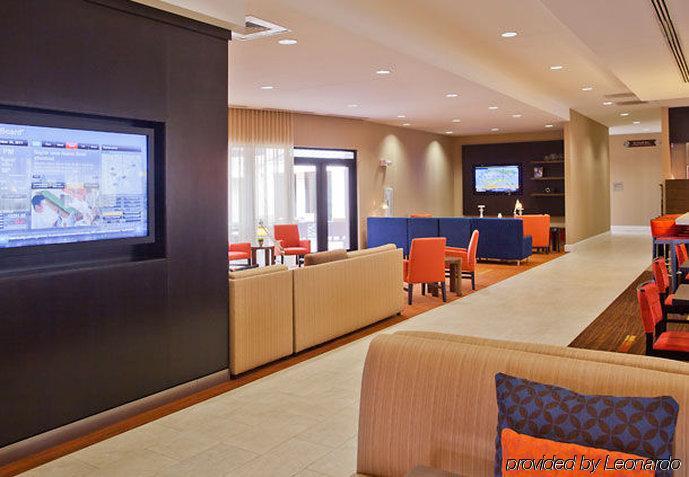คอร์ตยาร์ด ชาร์ลอตต์ แอร์พอร์ต นอร์ท Hotel ชาร์ล็อต ร้านอาหาร รูปภาพ