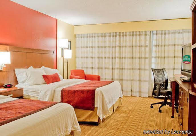 คอร์ตยาร์ด ชาร์ลอตต์ แอร์พอร์ต นอร์ท Hotel ชาร์ล็อต ภายนอก รูปภาพ