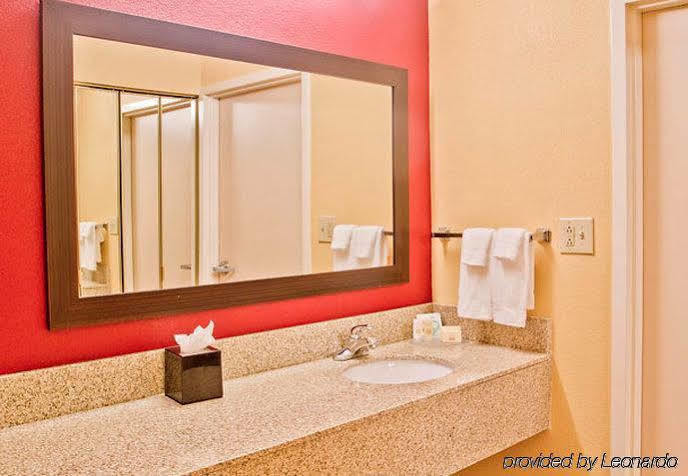 คอร์ตยาร์ด ชาร์ลอตต์ แอร์พอร์ต นอร์ท Hotel ชาร์ล็อต ภายนอก รูปภาพ