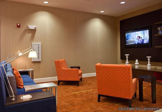 คอร์ตยาร์ด ชาร์ลอตต์ แอร์พอร์ต นอร์ท Hotel ชาร์ล็อต ภายนอก รูปภาพ