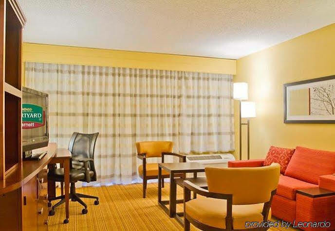 คอร์ตยาร์ด ชาร์ลอตต์ แอร์พอร์ต นอร์ท Hotel ชาร์ล็อต ภายนอก รูปภาพ